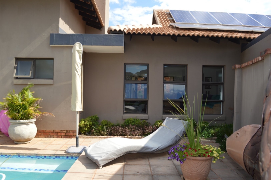 3 Bedroom Property for Sale in Wilkoppies North West